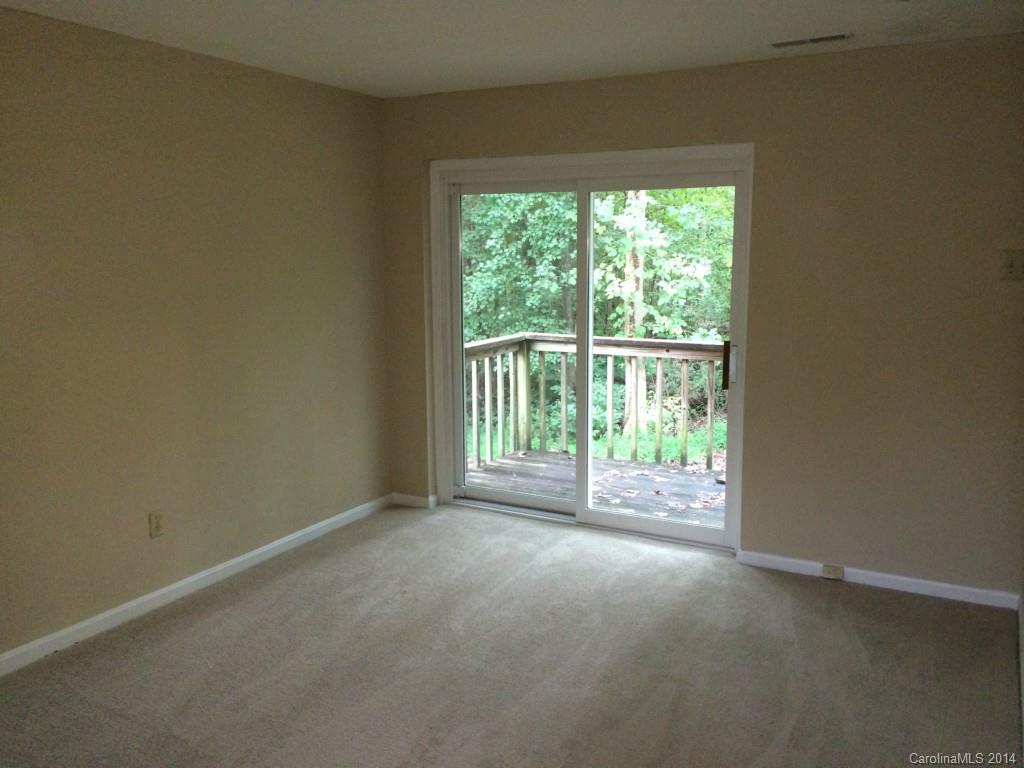 6202 Round Hill Road Charlotte, NC 28211 - Photo 11 of 13 Gallery Image 11