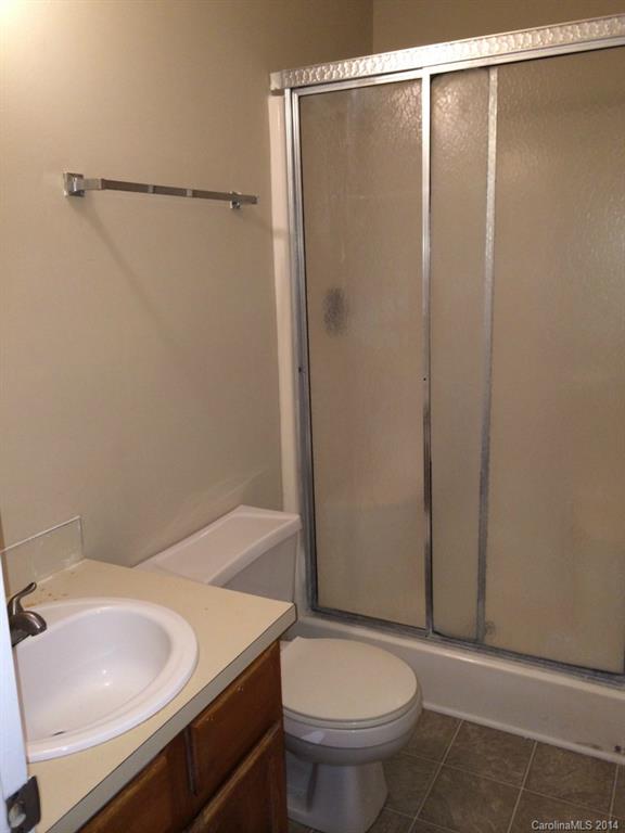 6202 Round Hill Road Charlotte, NC 28211 - Photo 10 of 13 Gallery Image 10