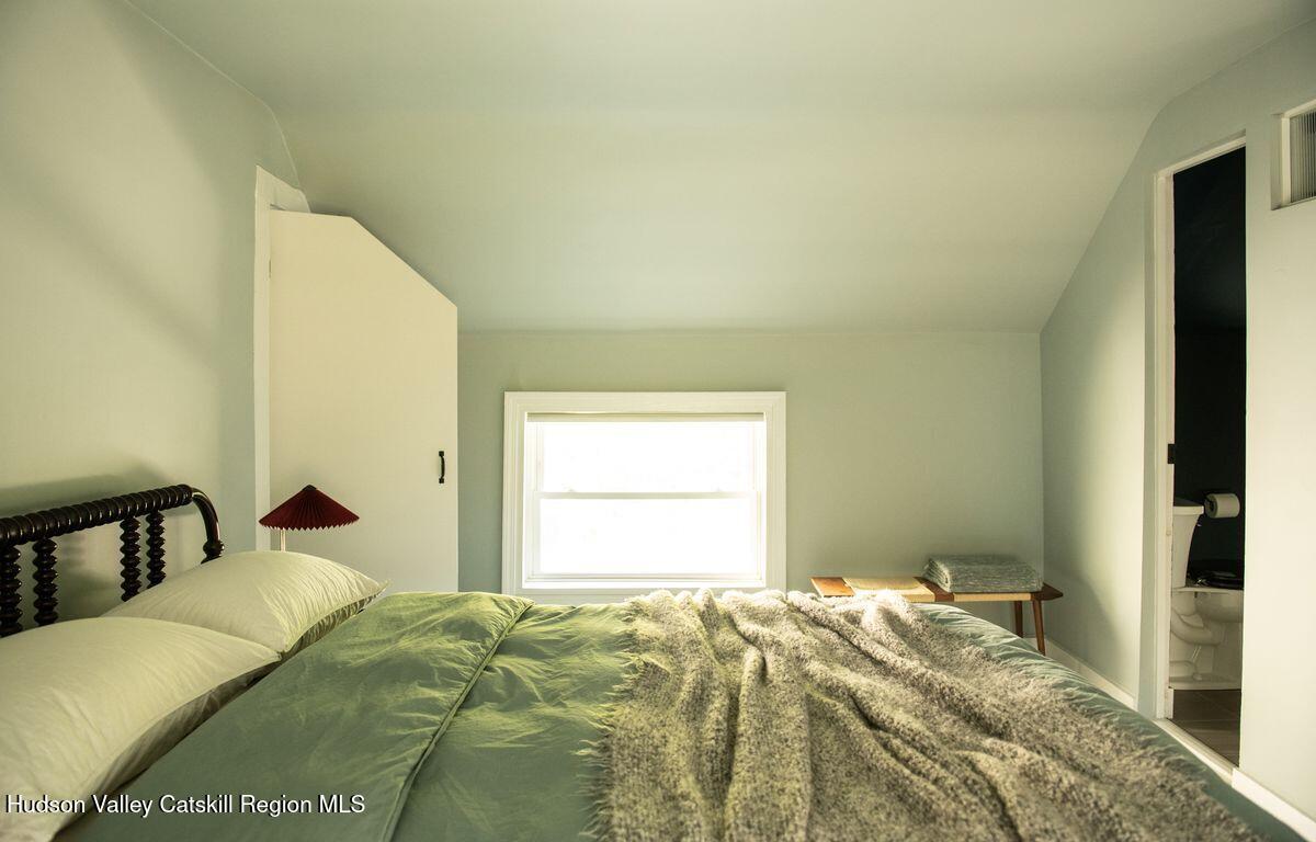 342 State Street Hudson, NY 12534 - Photo 11 of 21 photo_online_011