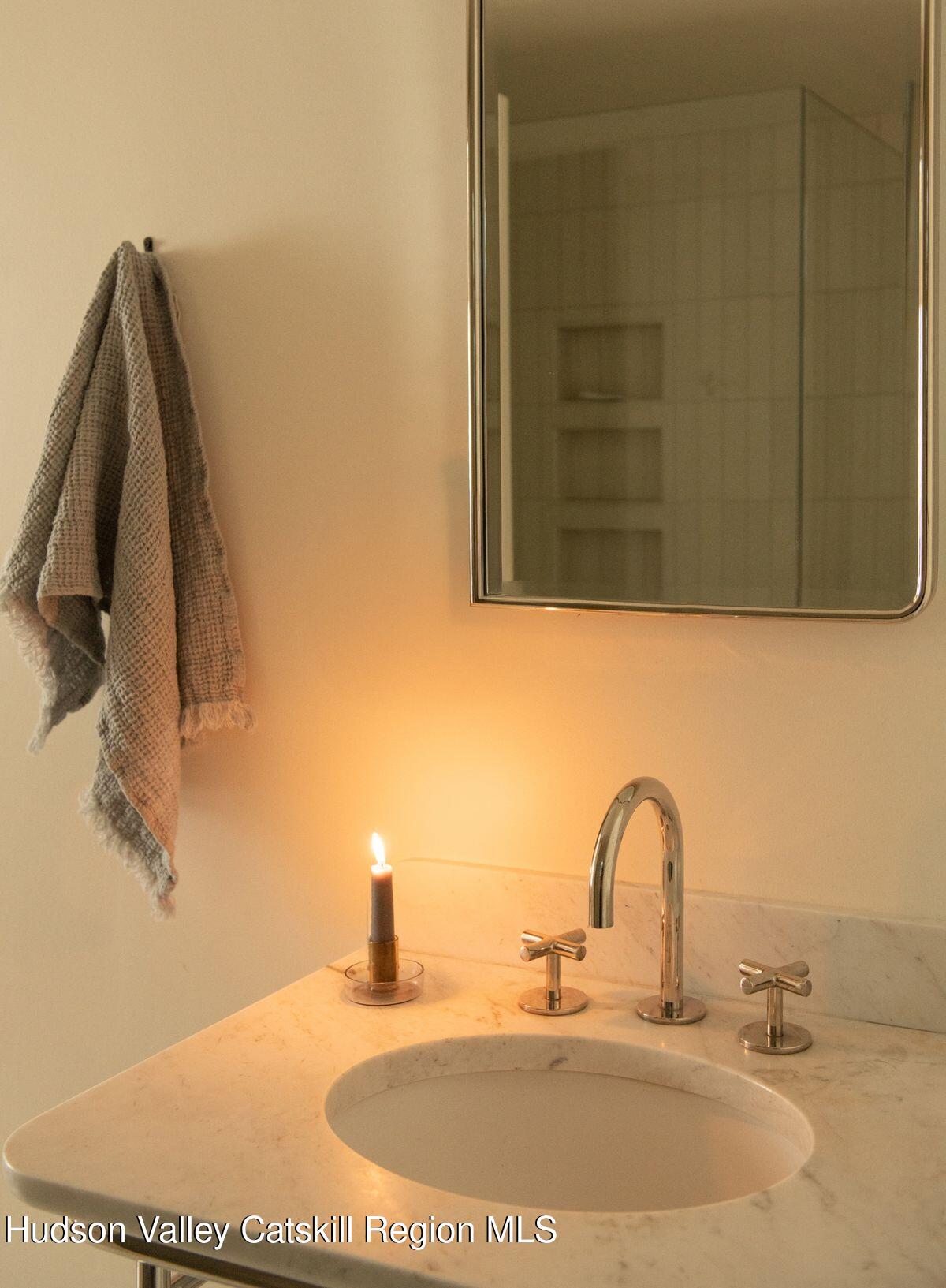 342 State Street Hudson, NY 12534 - Photo 18 of 21 photo_online_018