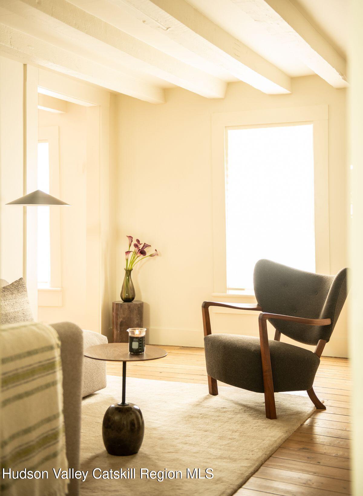 342 State Street Hudson, NY 12534 - Photo 8 of 21 photo_online_008