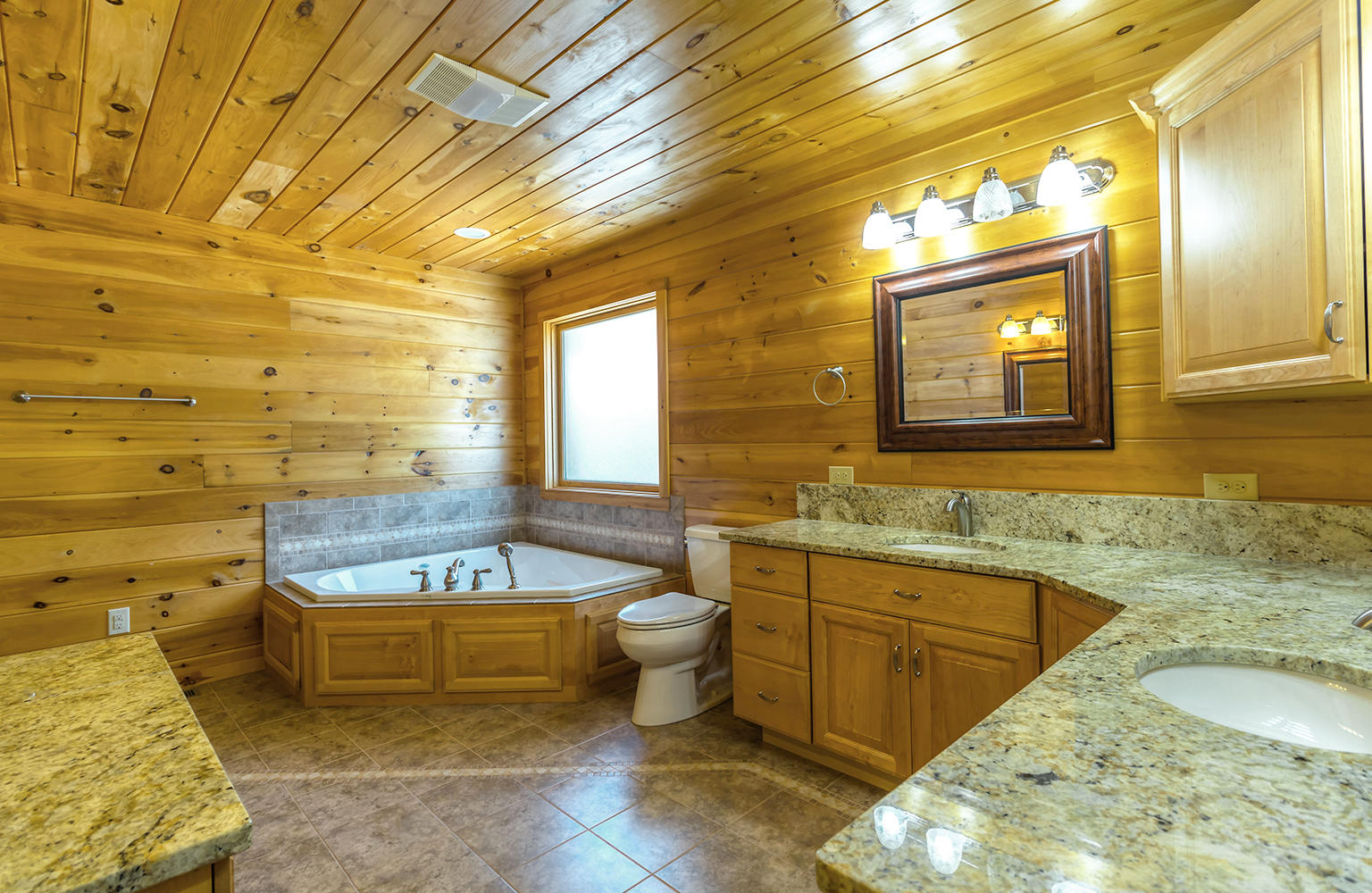 2074 Centerpoint Road Decatur, TN 37322 - Photo 32 of 40 Master Ensuite