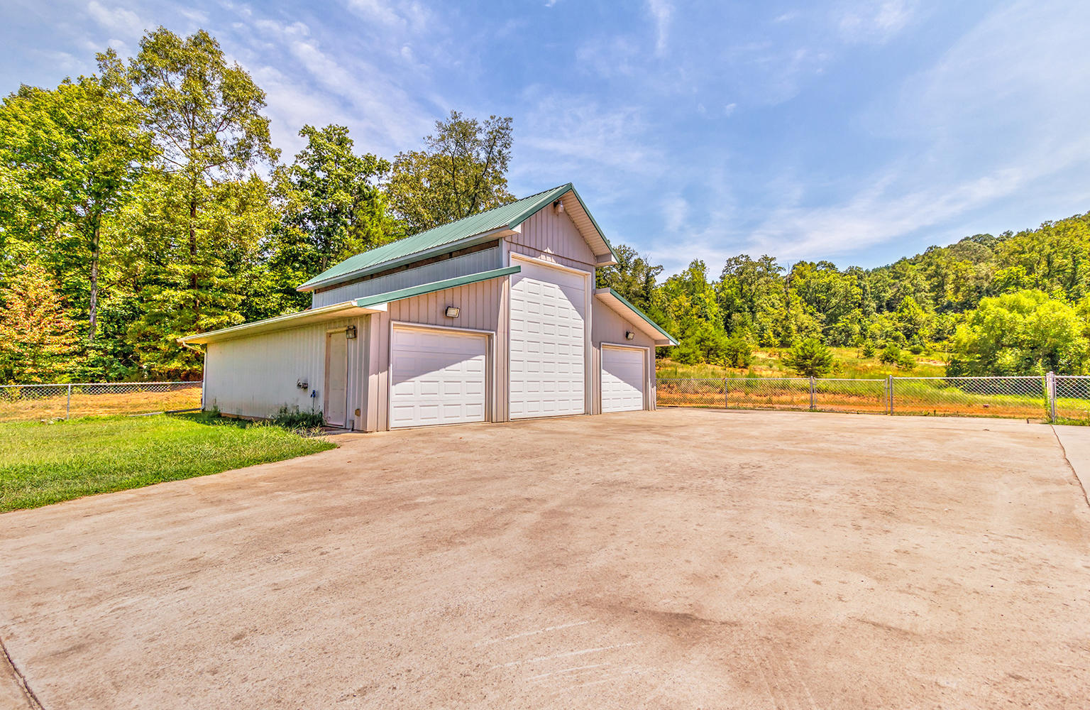 2074 Centerpoint Road Decatur, TN 37322 - Photo 6 of 40 Detached Garage/Workshop