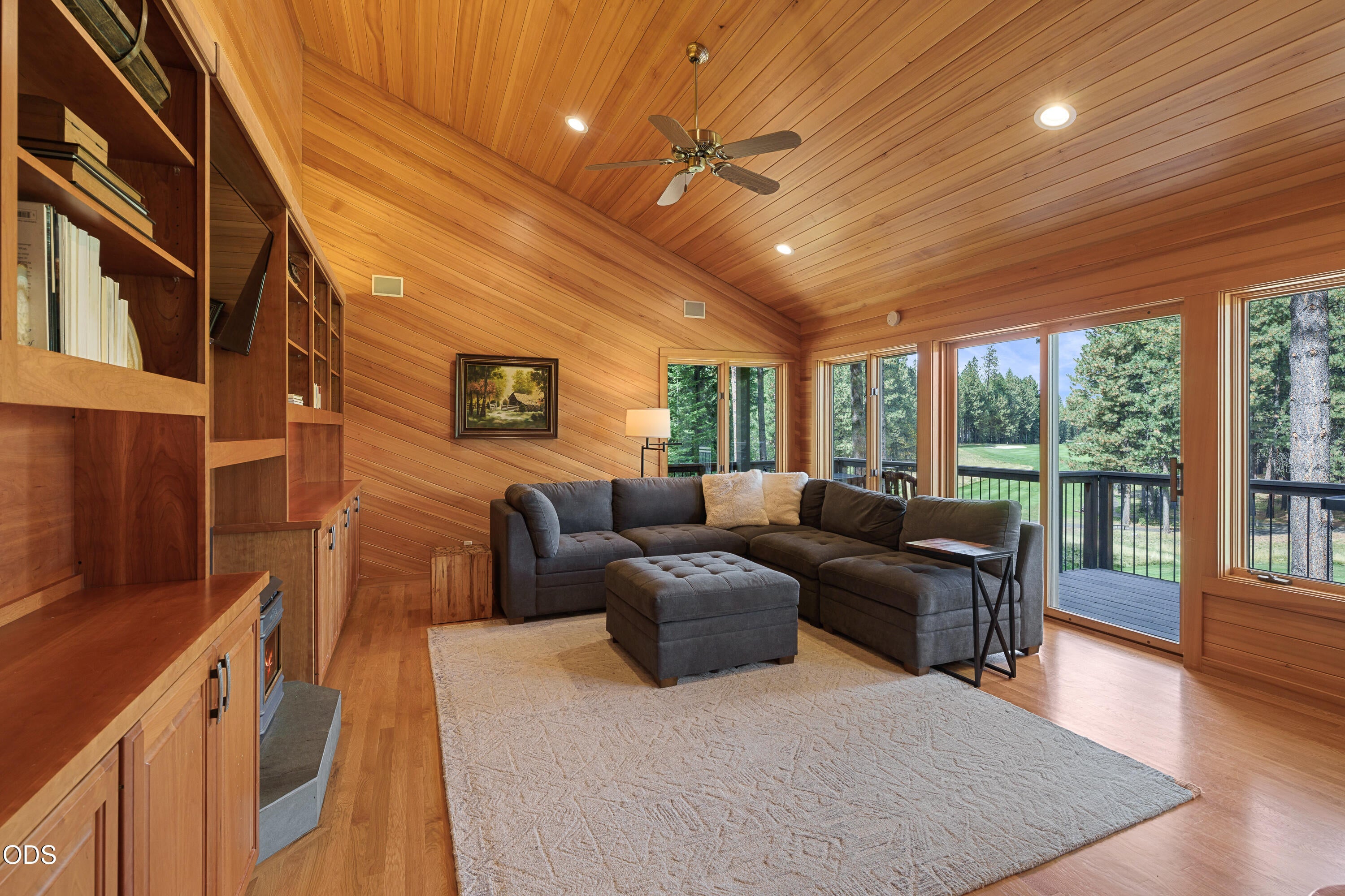 13402 Anapholis, Unit 304 Black Butte Ranch, OR 97759 - Photo 46 of 98 Gallery Image 46
