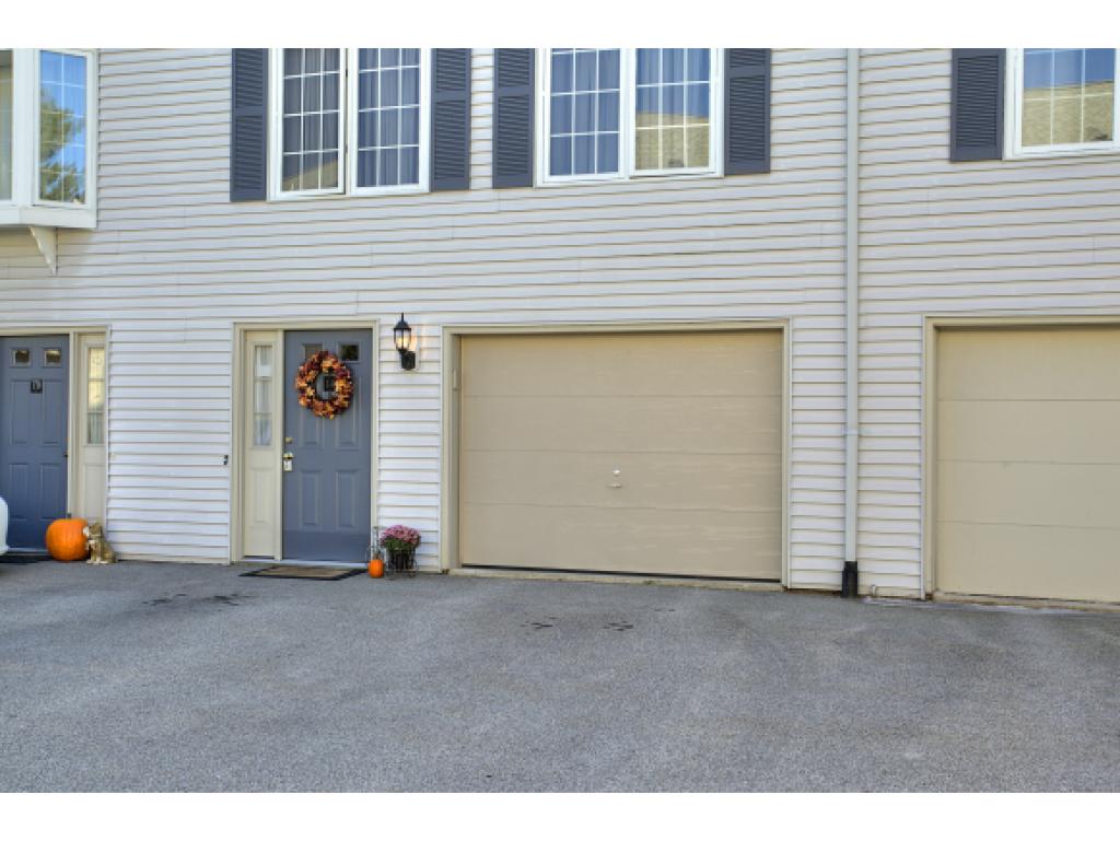 12 Perley Road, Unit 14 Derry, NH 03038 - Photo 2 of 27