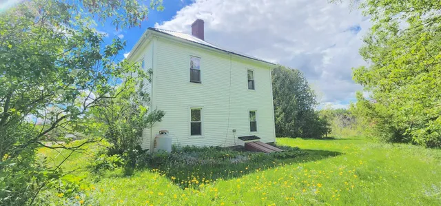 $209,000 | 260 Fort Fairfield Road, Presque Isle, ME 04769