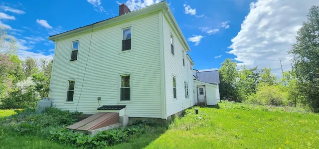 $209,000 | 260 Fort Fairfield Road, Presque Isle, ME 04769