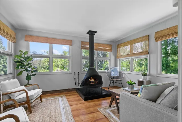 $3,800 | 38 Seaview Avenue, South Kingstown, RI 02879