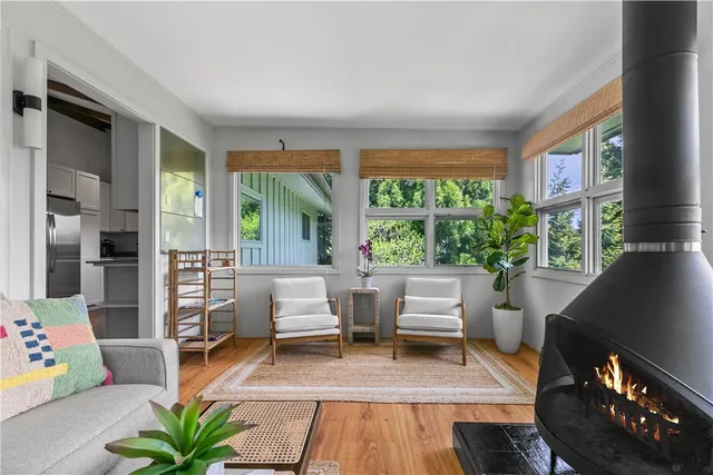 $3,800 | 38 Seaview Avenue, South Kingstown, RI 02879