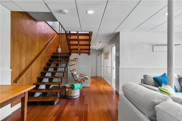 $3,800 | 38 Seaview Avenue, South Kingstown, RI 02879