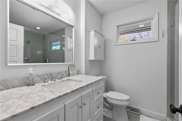 $3,800 | 38 Seaview Avenue, South Kingstown, RI 02879