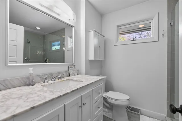 $3,800 | 38 Seaview Avenue, South Kingstown, RI 02879