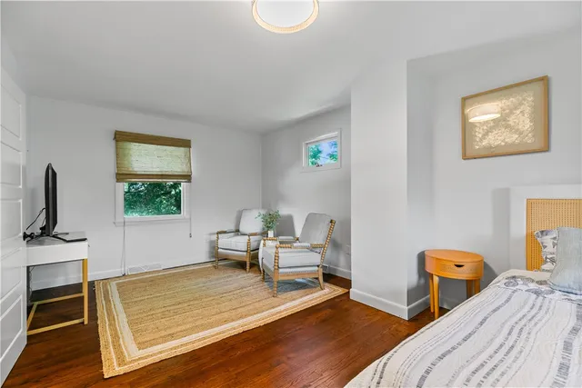 $3,800 | 38 Seaview Avenue, South Kingstown, RI 02879