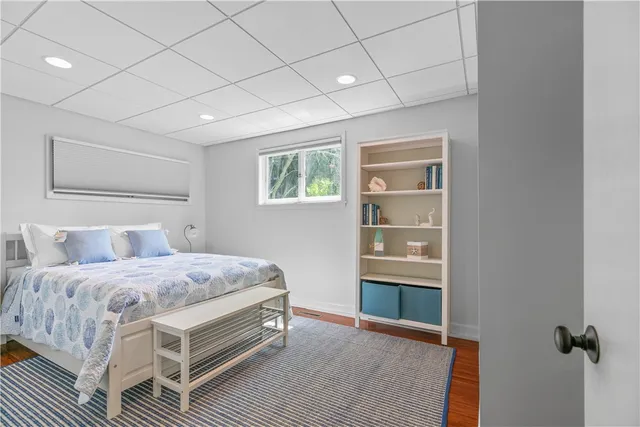 $3,800 | 38 Seaview Avenue, South Kingstown, RI 02879