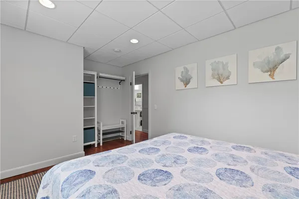 $3,800 | 38 Seaview Avenue, South Kingstown, RI 02879