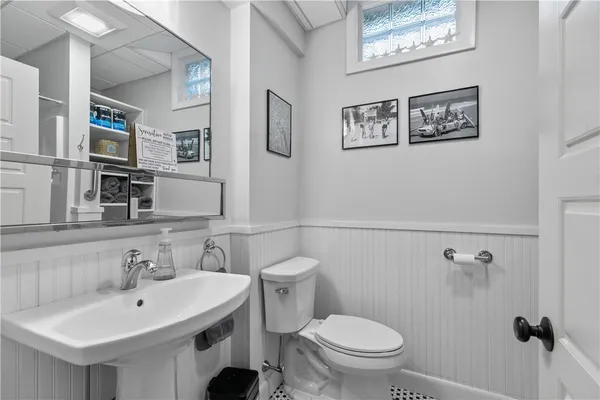 $3,800 | 38 Seaview Avenue, South Kingstown, RI 02879