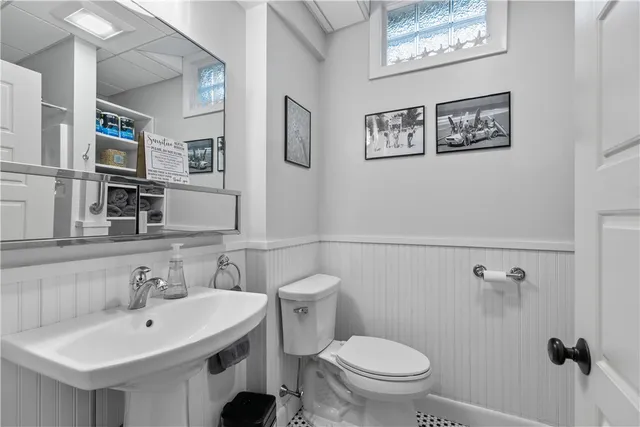 $3,800 | 38 Seaview Avenue, South Kingstown, RI 02879