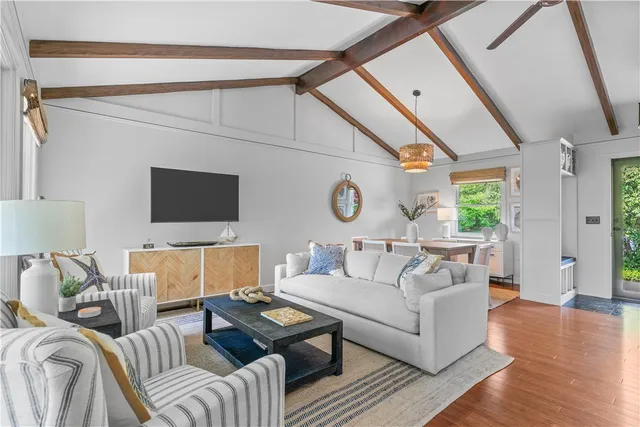 $3,800 | 38 Seaview Avenue, South Kingstown, RI 02879