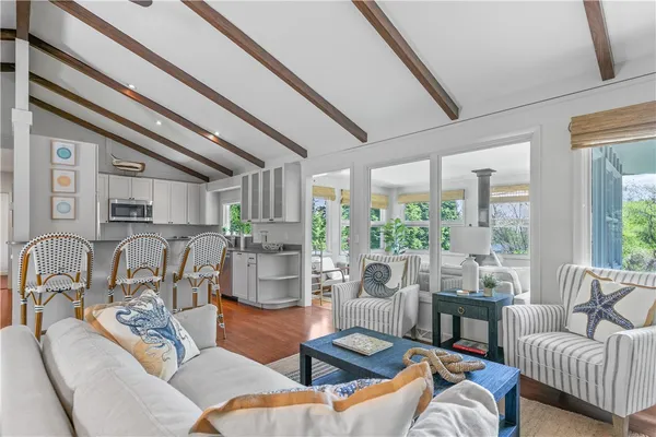 $3,800 | 38 Seaview Avenue, South Kingstown, RI 02879