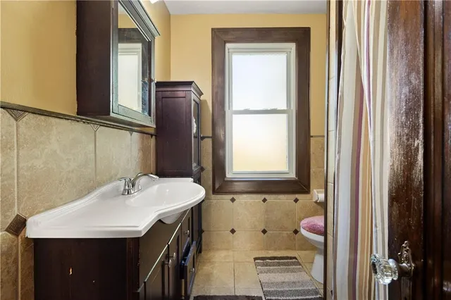 $143,000 | 543 Elizabeth Avenue, McKees Rocks, PA 15136