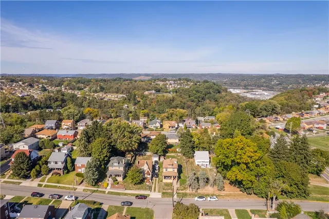 $143,000 | 543 Elizabeth Avenue, McKees Rocks, PA 15136