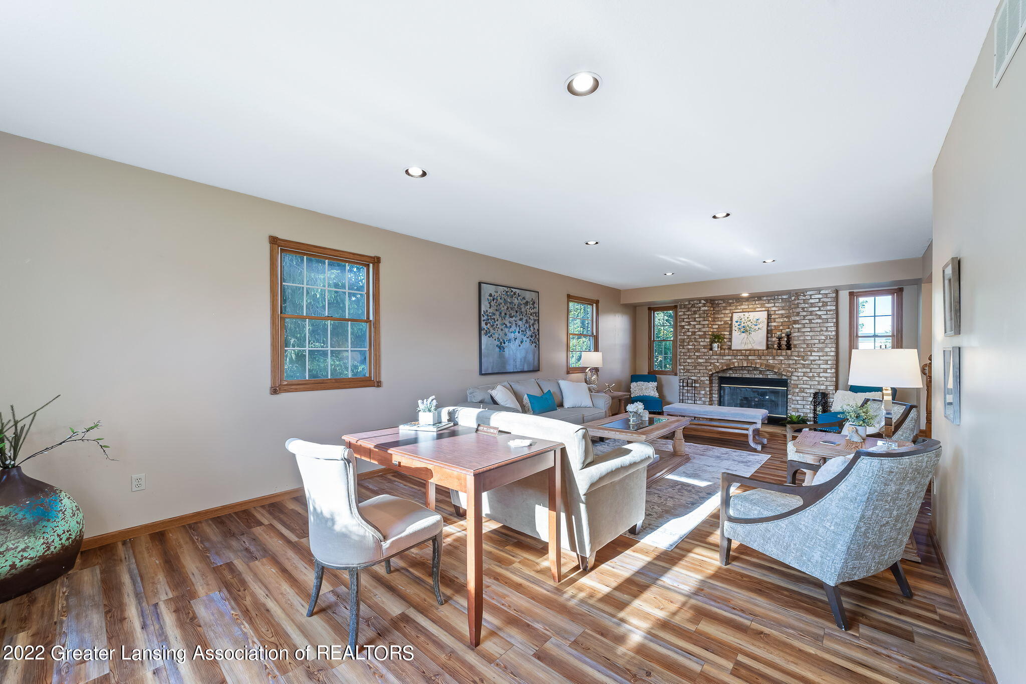 2440 Gilbert Road Lansing, MI 48911 - Photo 6 of 47 20220525133212652559000000-o.jpg
