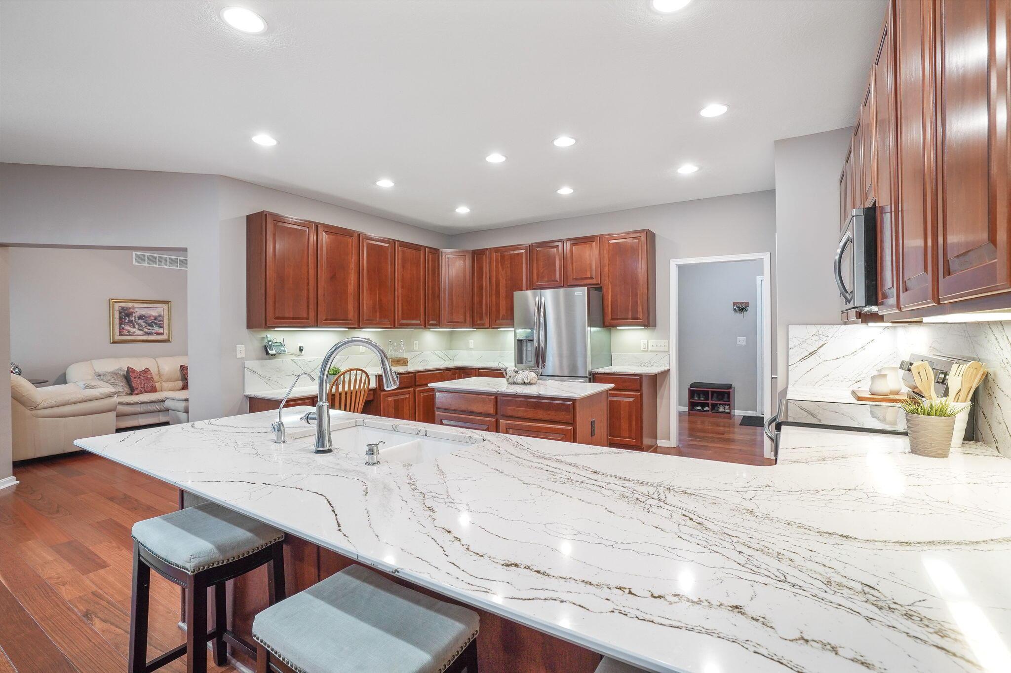 3255 Liberty Road Delaware, OH 43015 - Photo 3 of 69 Kitchen