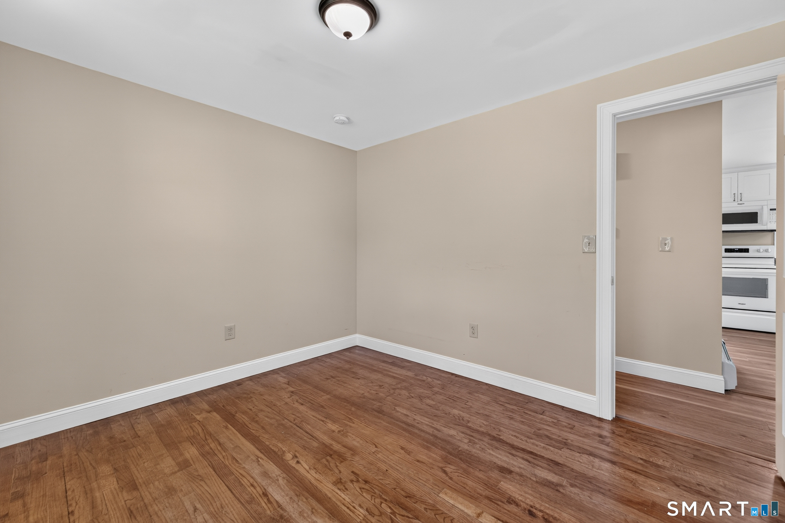 6 White Plains Road Norwich, CT 06360 - Photo 21 of 39 Gallery Image 21
