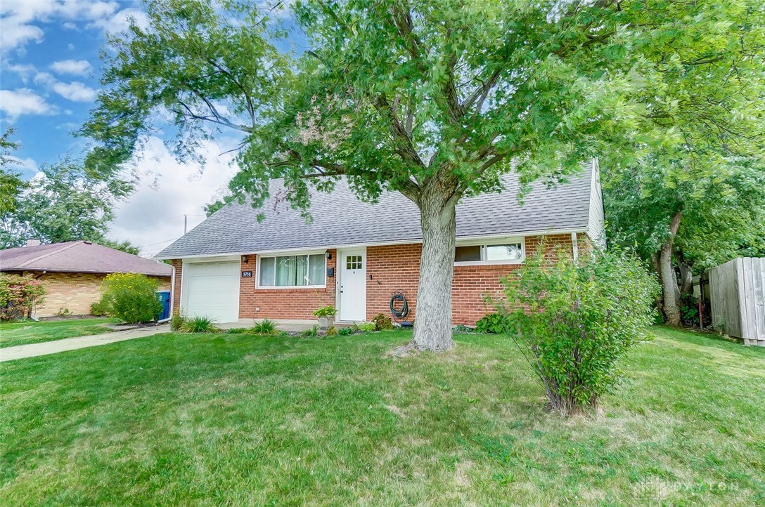 5756 Benedict Road Huber Heights, OH 45424 - Photo 5 of 36