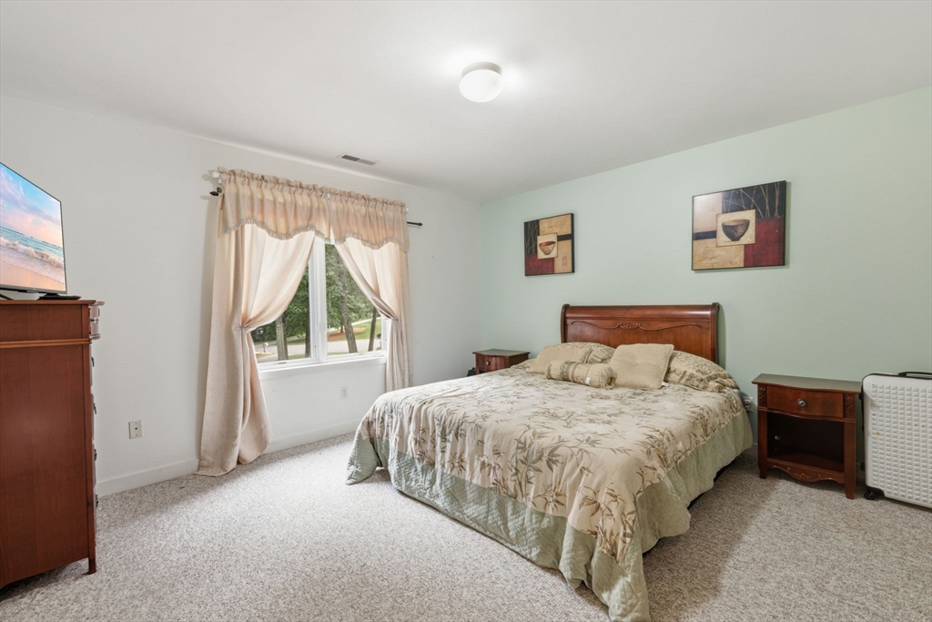 15 Merrill Road Merrimack, NH 03054 - Photo 25 of 40 Gallery Image 25
