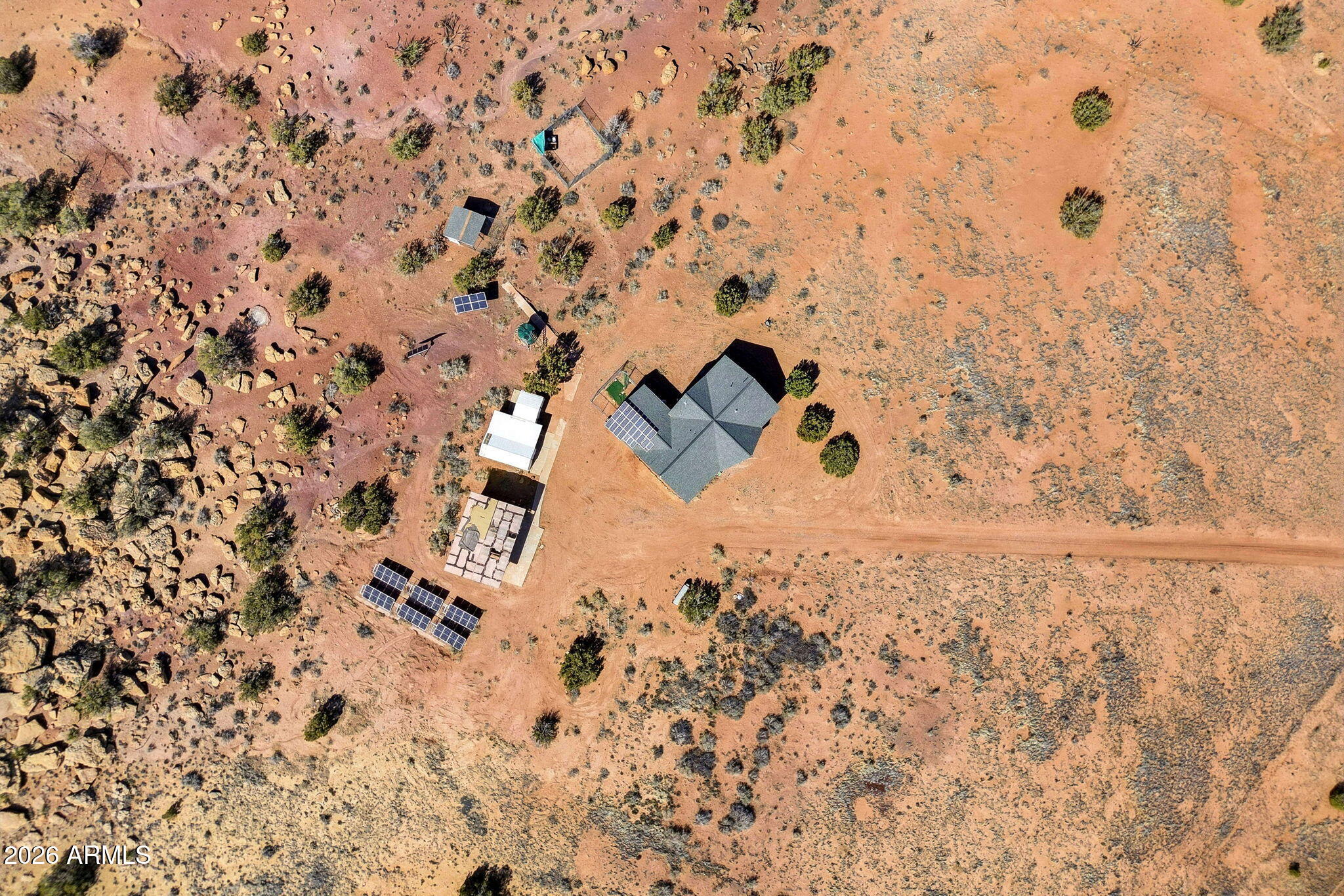77 N8543 Concho, AZ 85924 - Photo 36 of 44 a bathroom with a shower curtain