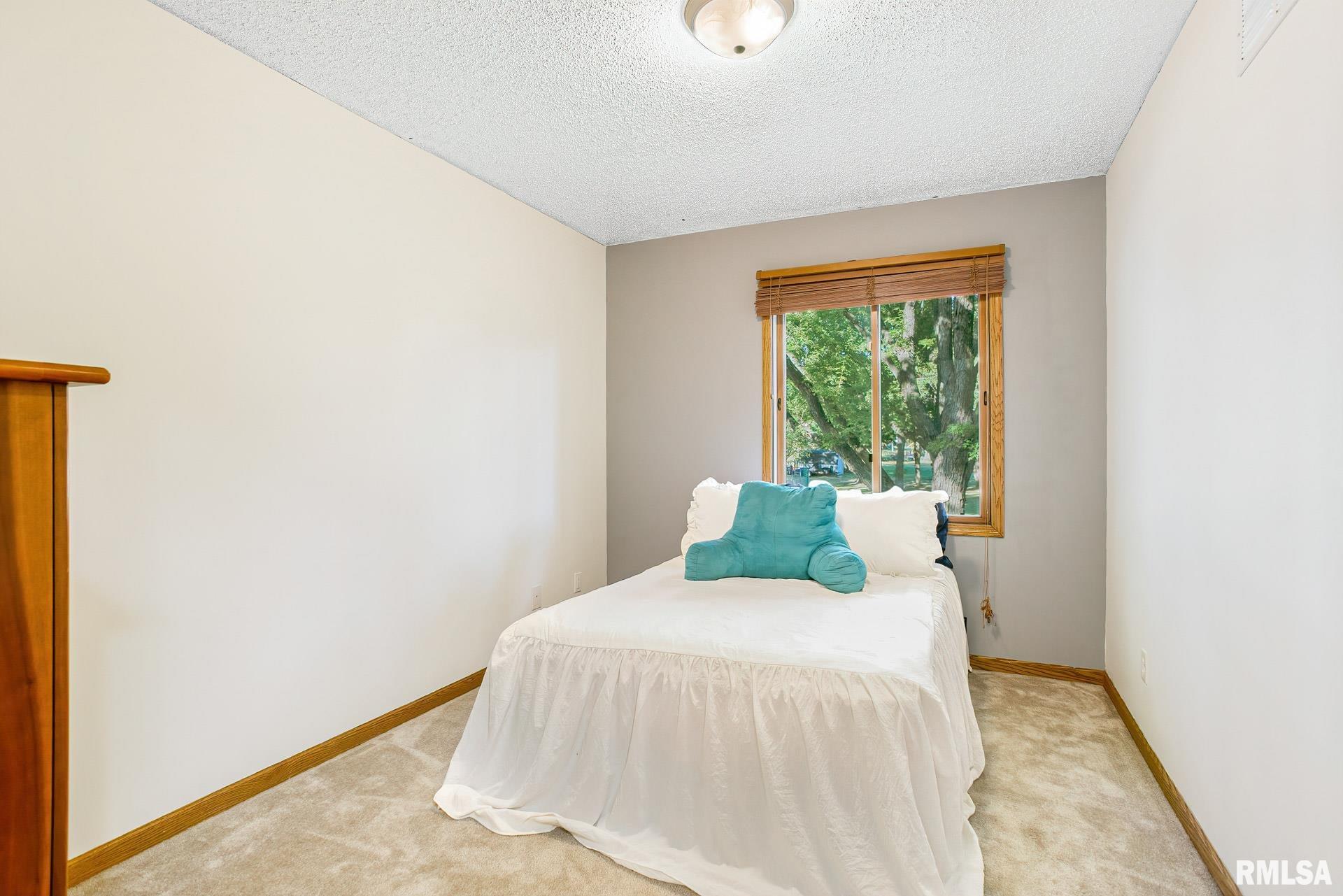 220 South Cody Road Eldridge, IA 52748 - Photo 17 of 36 Gallery Image 17