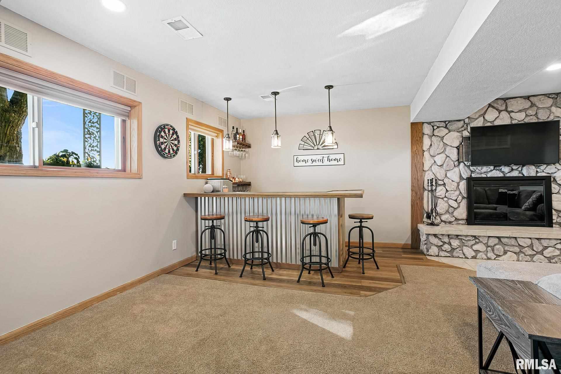 220 South Cody Road Eldridge, IA 52748 - Photo 26 of 36 Gallery Image 26