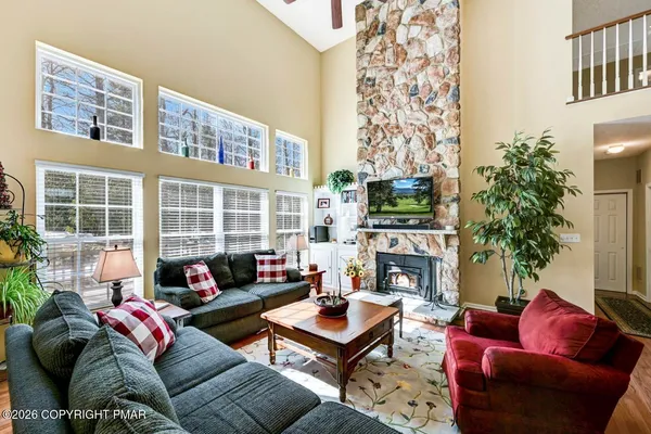 $549,000 | 207 Hermit Thrush Road, Long Pond, PA 18334