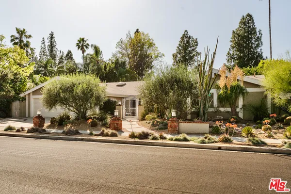 $1,795,000 | 9747 Babbitt Avenue, Northridge, CA 91325