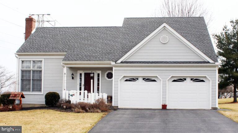 105 Hibiscus Court Lititz, PA 17543 - Photo 18 of 37
