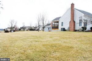 105 Hibiscus Court Lititz, PA 17543 - Photo 5 of 37