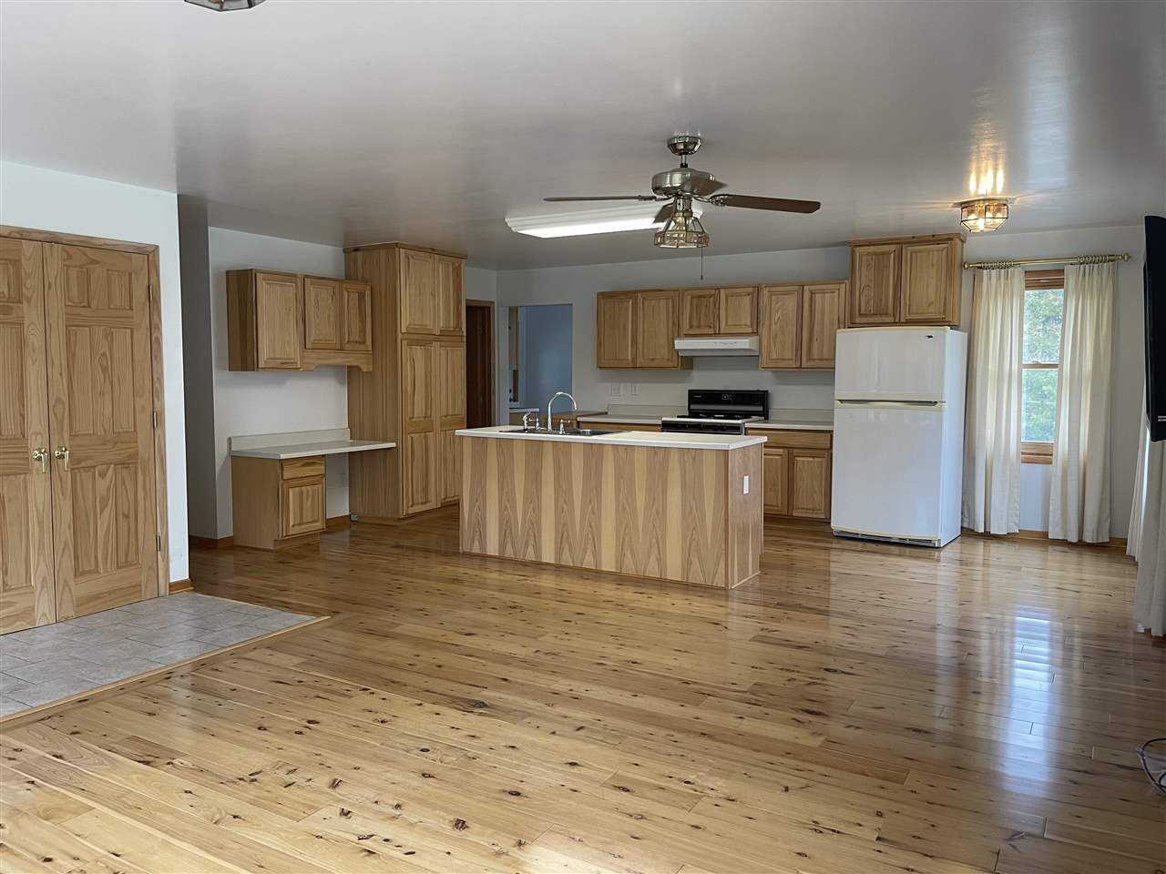 6650 Slosser Road Hale, MI 48739 - Photo 9 of 34 1893711-8.JPG
