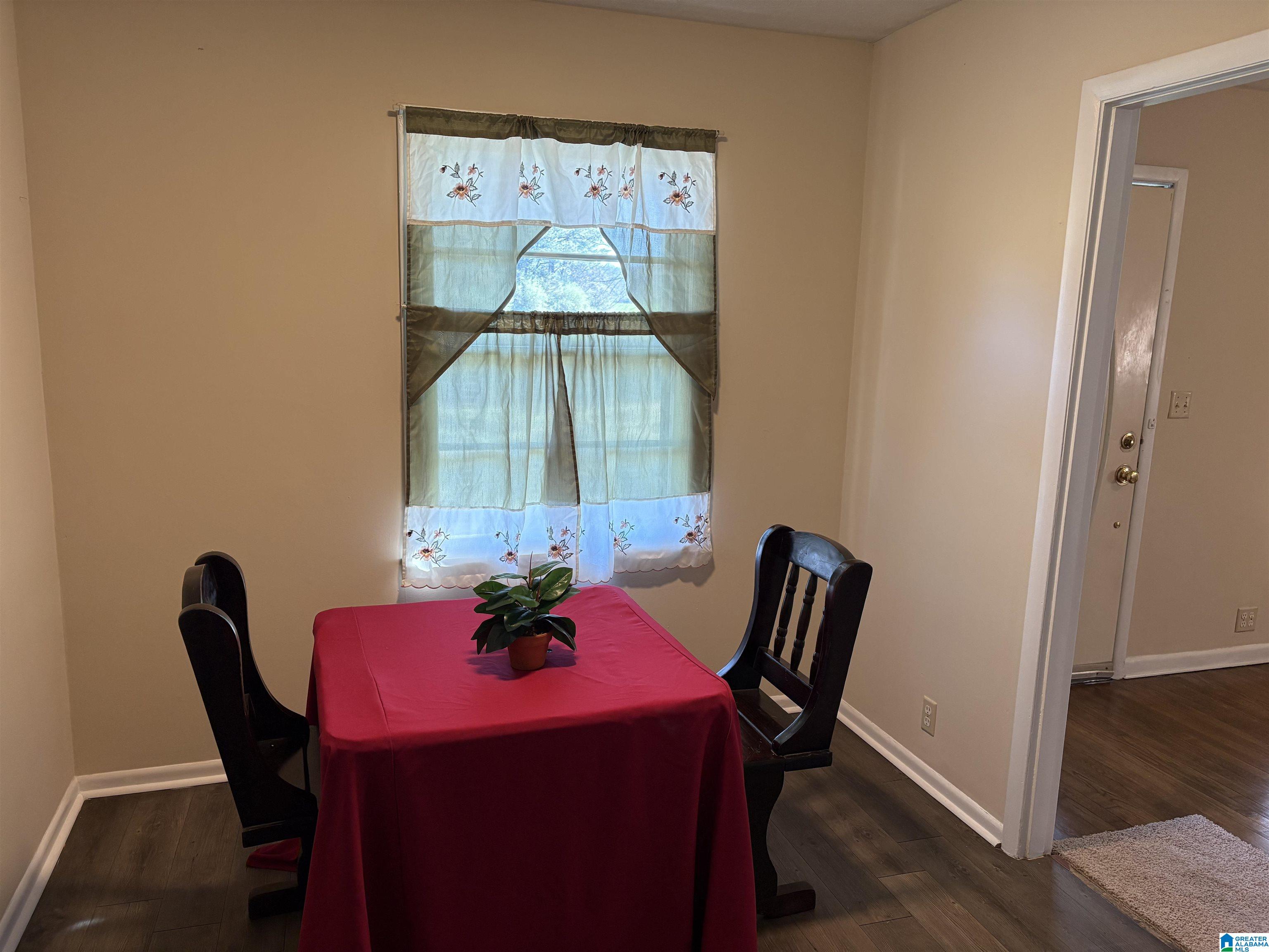 121 Brecon Access Road Talladega, AL 35160 - Photo 4 of 27