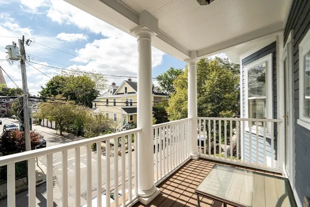 $2,650,000 | 129 Auburn Street, Cambridge, MA 02139