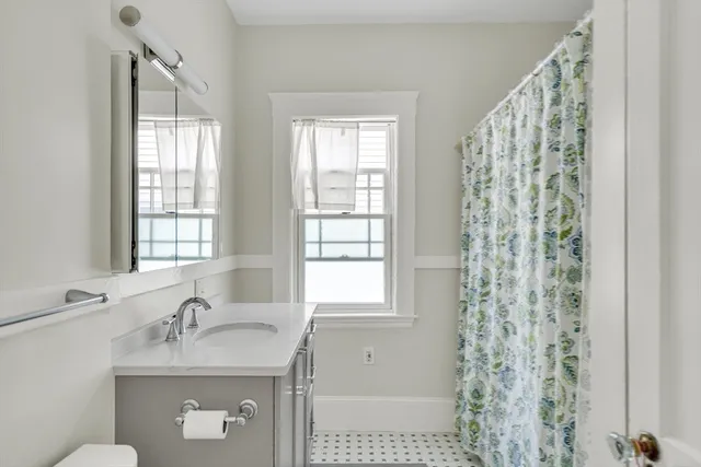 $2,650,000 | 129 Auburn Street, Cambridge, MA 02139