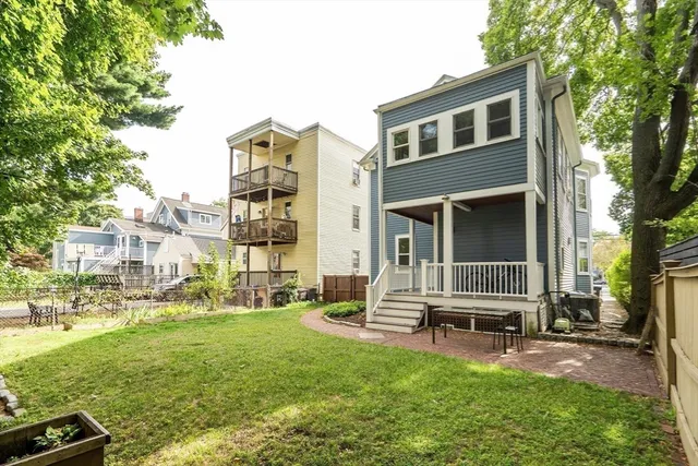 $2,650,000 | 129 Auburn Street, Cambridge, MA 02139