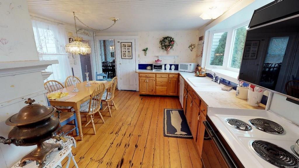 630 Reach Road Sargentville, ME 04673 - Photo 8 of 35 Photo