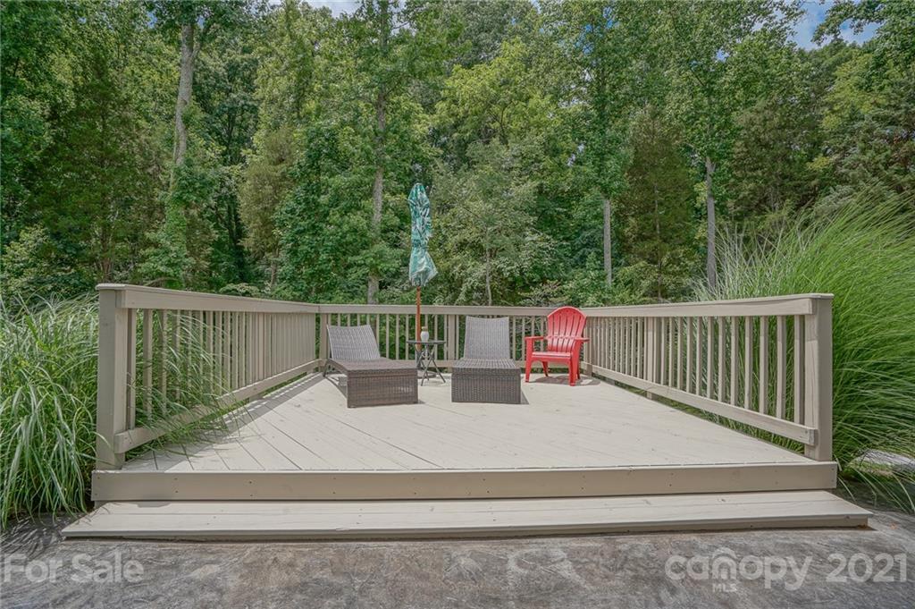 7788 East Berkeley Road, Unit 1106 Denver, NC 28037 - Photo 46 of 48 a view of a roof deck