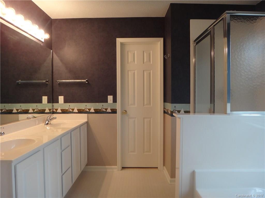 444 English Oak Road, Unit 243 Fletcher, NC 28732 - Photo 13 of 23