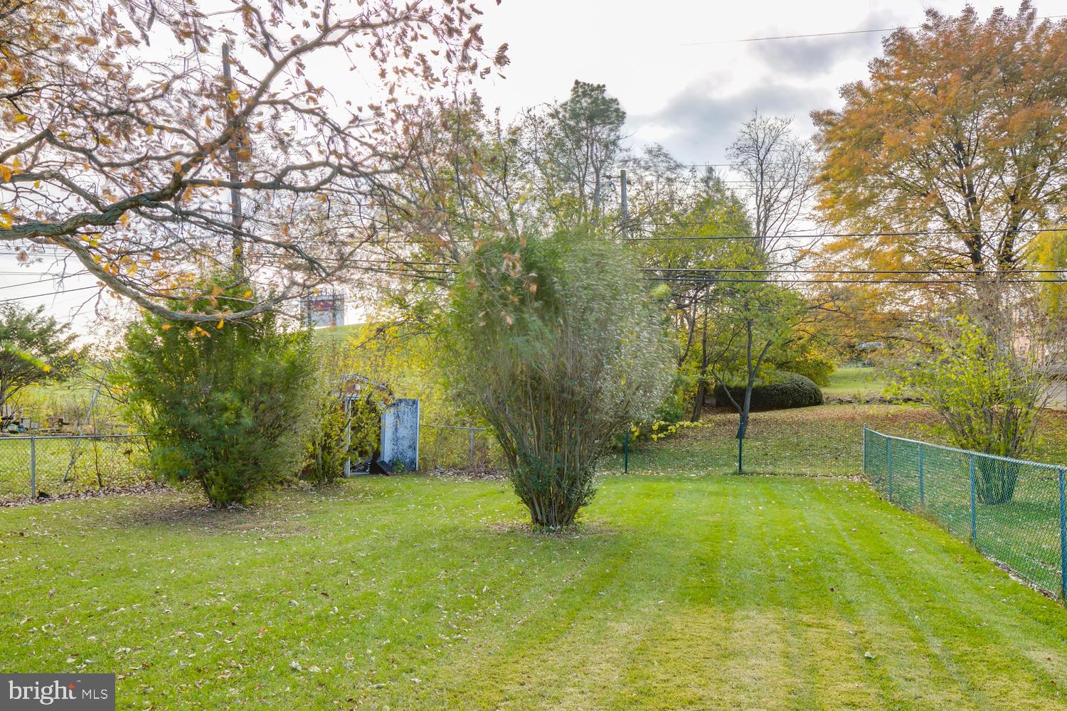 4601 South Road Harrisburg, PA 17109 - Photo 4 of 35 Gallery Image 4