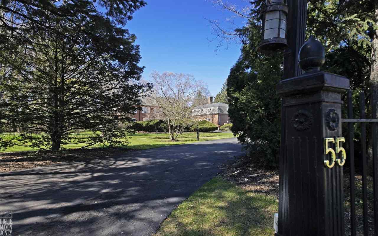 55 South Deeplands Road Grosse Pointe, MI 48236 - Photo 3 of 30 31241193-2.JPG