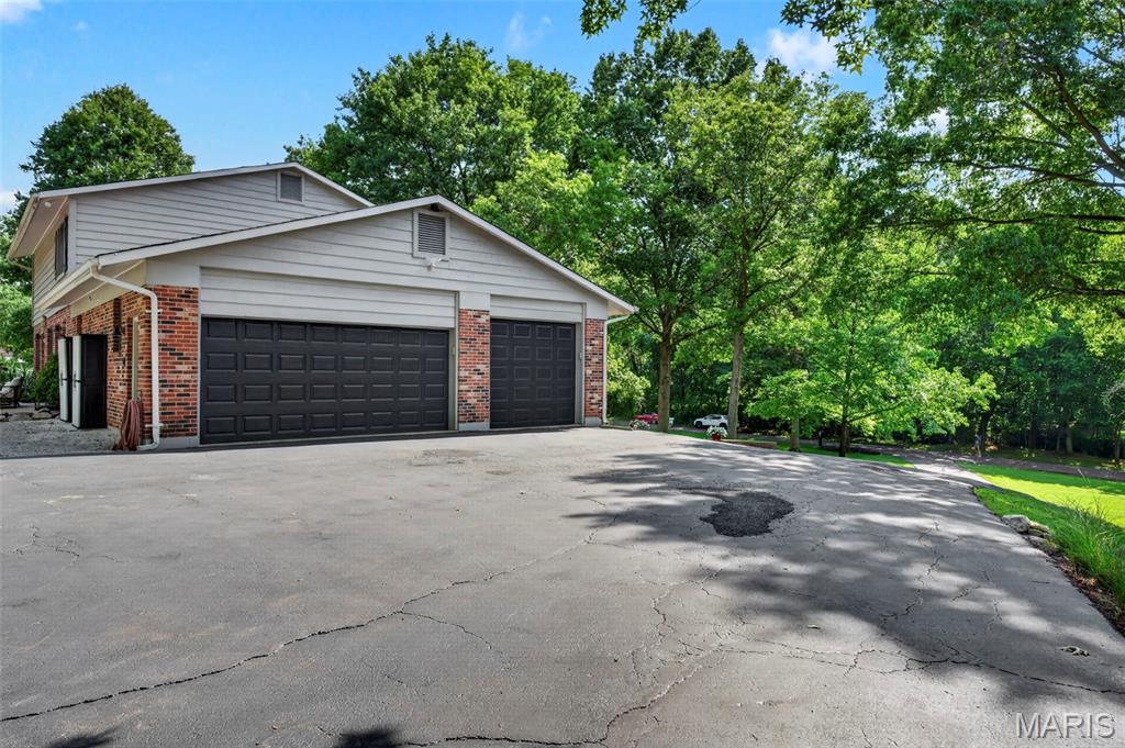 2710 Wild Valley Drive High Ridge, MO 63049 - Photo 77 of 79