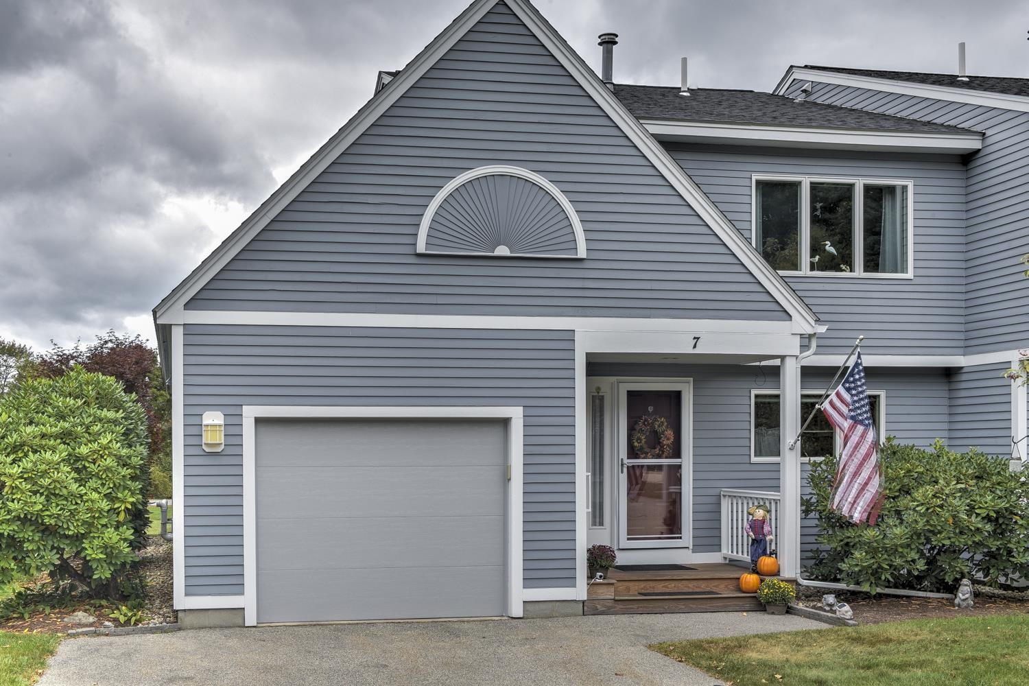 7 Sugar Maple Ln