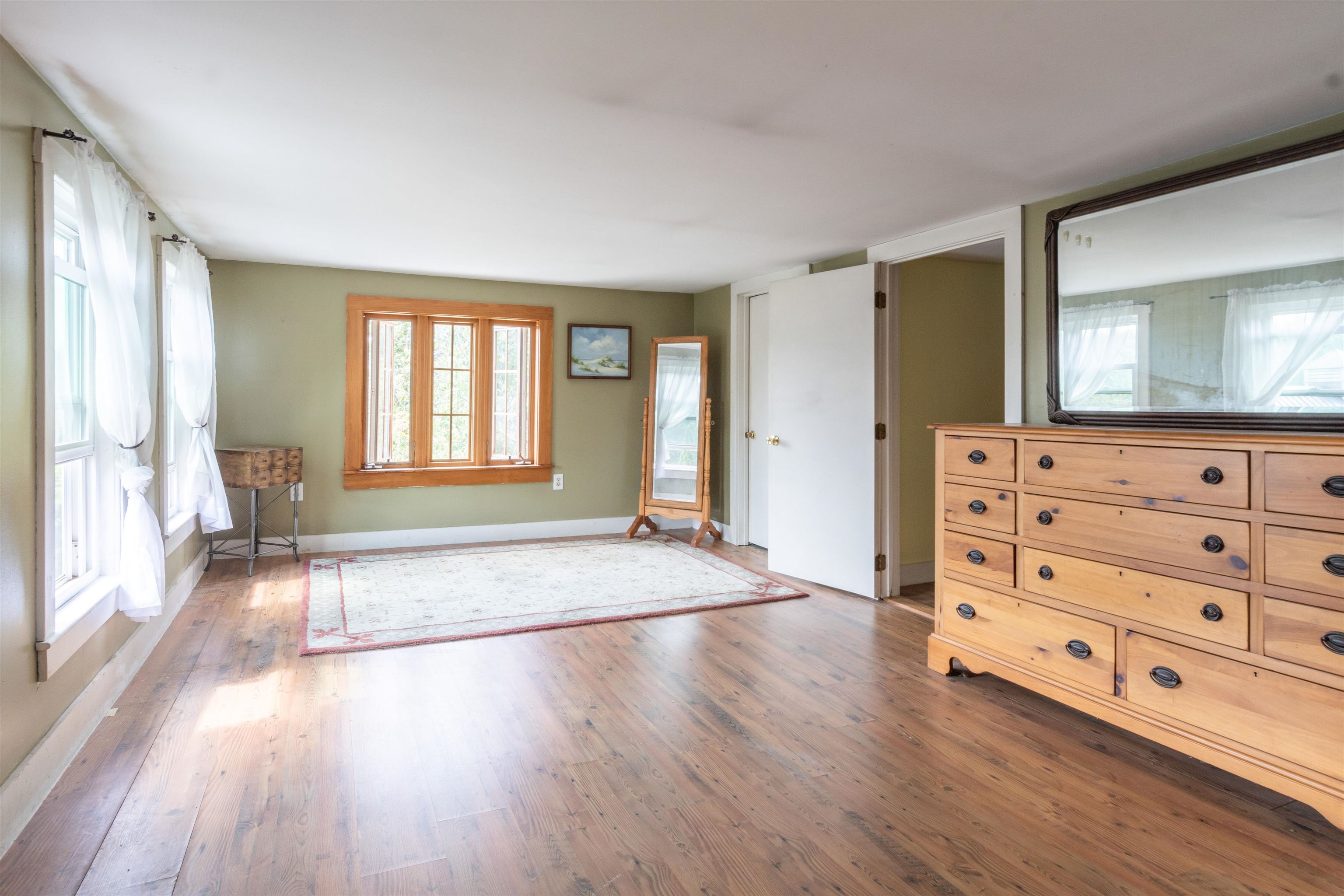 534 Mountain Road Goffstown, NH 03045 - Photo 14 of 39